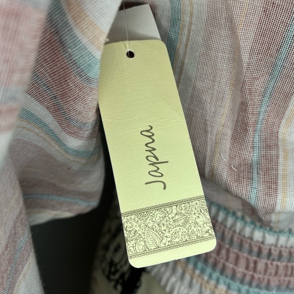 Striped top *NWT* - Picture 6 of 6